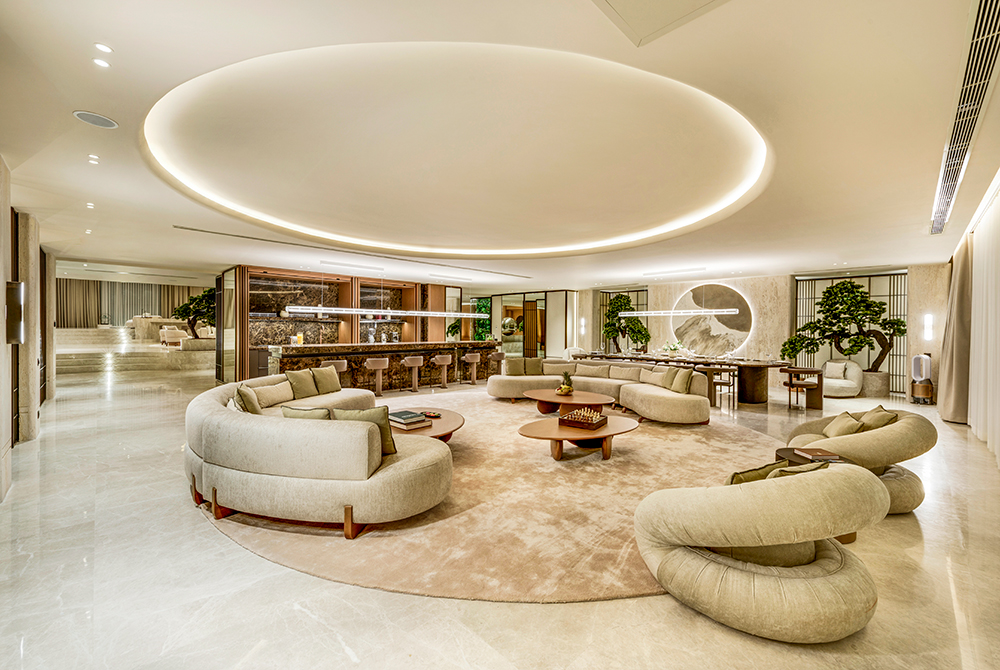 Crown Signature Suite 2